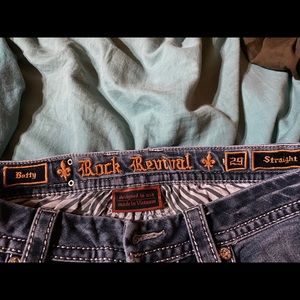 Rock revival Betty Jeans